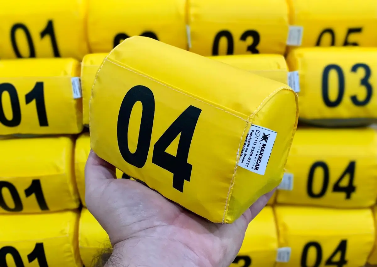 Prisma retangular arredondado amarelo numerado